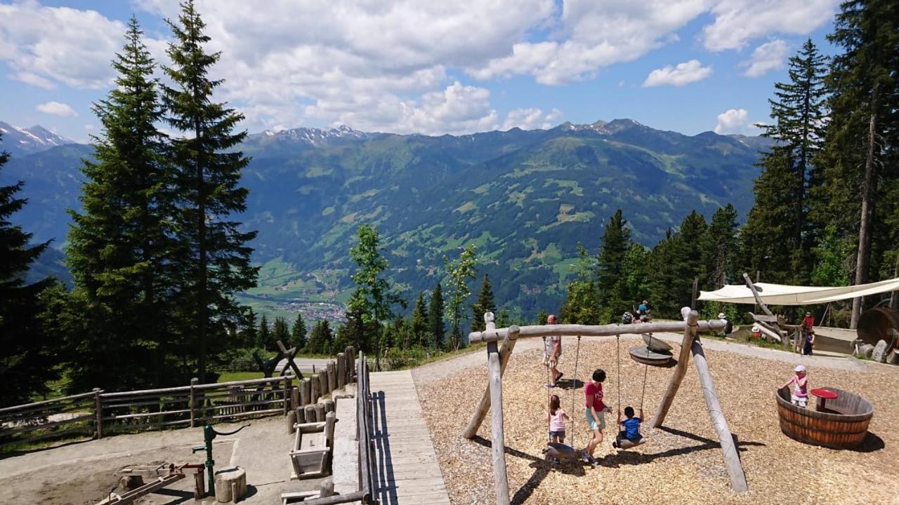 Landhaus Katharina Bis 12 Personen Mit Saunachalet Und Blick Auf Die Bergwelt Des Zillertals Hippach Exterior foto