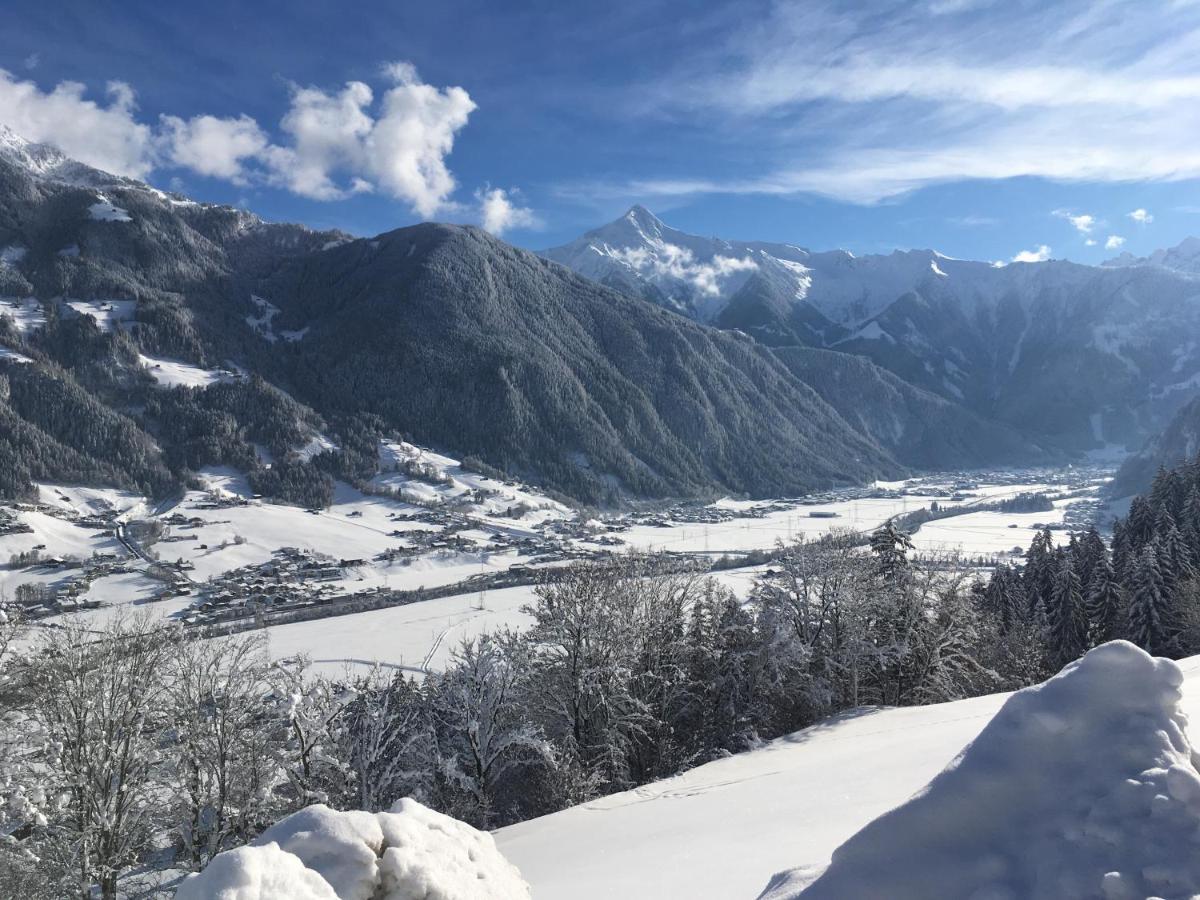 Landhaus Katharina Bis 12 Personen Mit Saunachalet Und Blick Auf Die Bergwelt Des Zillertals Hippach Exterior foto