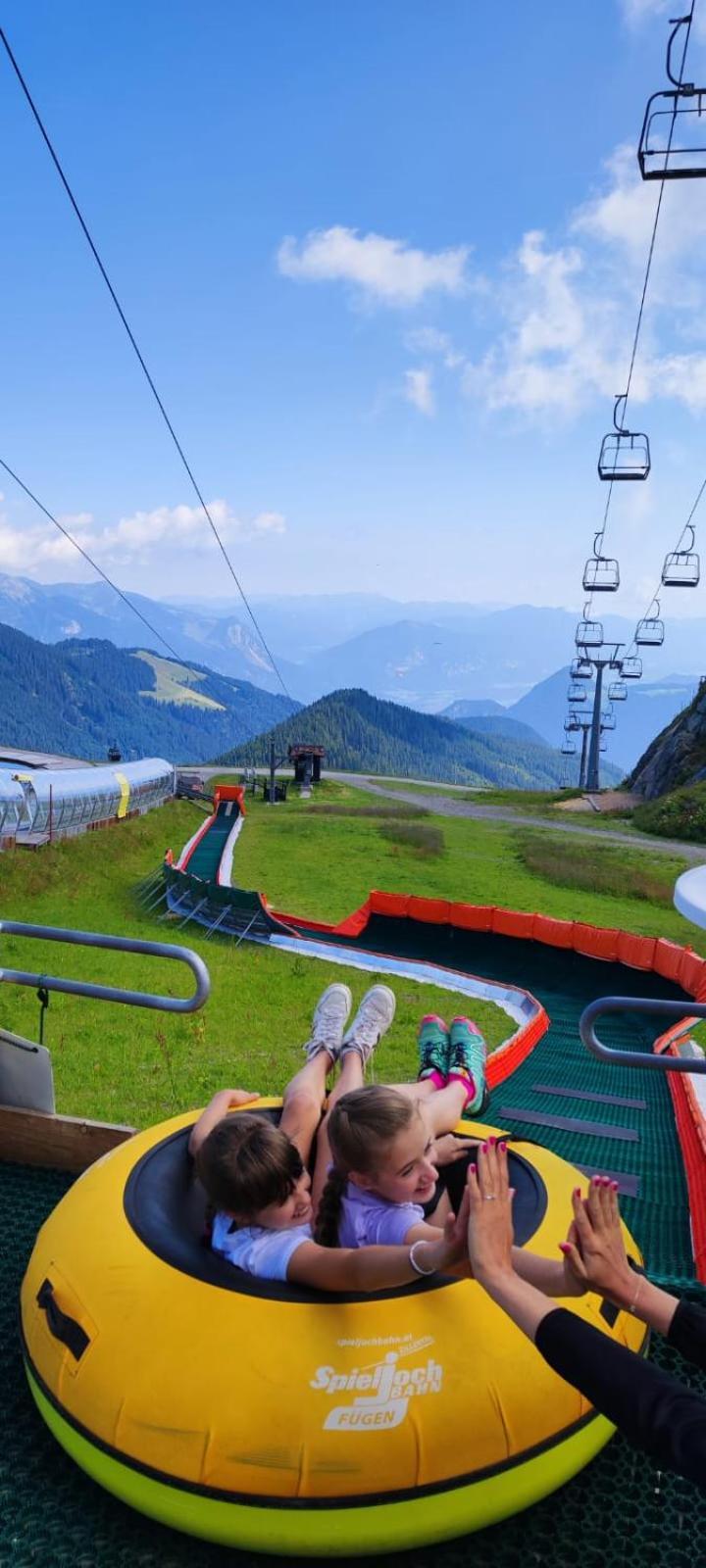 Landhaus Katharina Bis 12 Personen Mit Saunachalet Und Blick Auf Die Bergwelt Des Zillertals Hippach Exterior foto